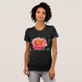 Hübsche Rosa- und Orangefarbene Rose T-Shirt (Vorne ganz)