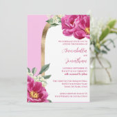 Hübsche rosafarbene Peonies mit Gold auf rosa Hoch Einladung (Stehend Vorderseite)