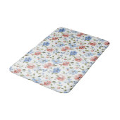 Hübsche rote blaue Blumen Badematte (Schrägansicht)