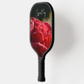 Hübsche Rote Rose mit Name und Monogramm Pickleball Schläger (Links)