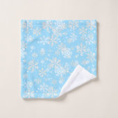 Hübsche Schneeflocken gegen weichblauen Hintergrun Badhandtuch Set (Waschlappen)