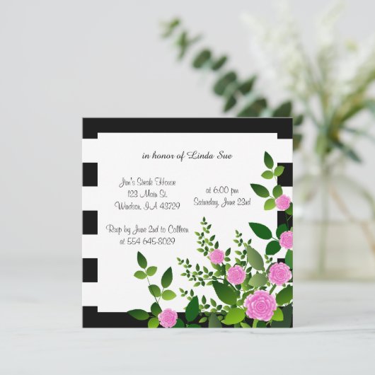 Hübsche Schwarz-Weiß-Streifen mit rosa Rosen Einladung (Stehend Vorderseite)