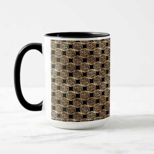 HÜBSCHE SCHWARZE UND GOLDROWS DER KELTISCHEN KNOTE TASSE (Links)