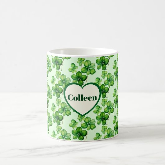 Hübsche Shamrocks St. Patrick's Day Kaffeetasse (Mittel)