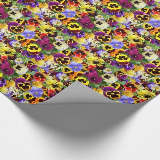 Hübsche Stiefmütterchen Geschenkpapier (Ecke)