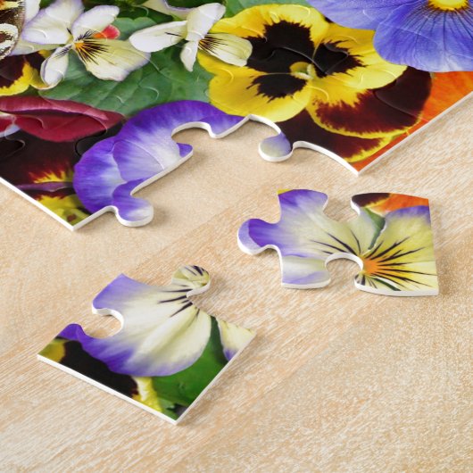 Hübsche Stiefmütterchen und Schmetterlinge Puzzle (Seite)