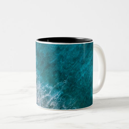 Hübsche Strandlandschaft Zweifarbige Tasse (VorderseiteRechts)