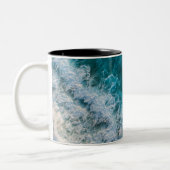 Hübsche Strandlandschaft Zweifarbige Tasse (Links)