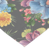 Hübsche und dunkle Blume Mittelgroßer Tischläufer (Ecke)