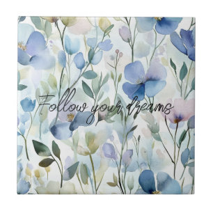 Hübsche violette Blumen  Fliese