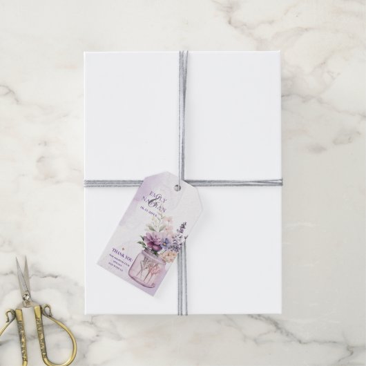 Hübsche violette Blumen in Mason Jar Blumenzehen Geschenkanhänger (Mit Garn)