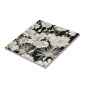 Hübsche weiße Blume im schwarzen Hintergrund Fliese (Seite)