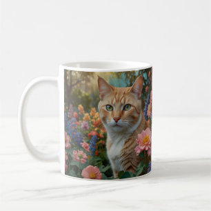 Hübsche weiße orange Katze im Blumen Garten Kaffeetasse