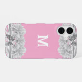 Hübsche weiße Spitzenmonogramm iPhone 16 Hülle (Rückseite (Horizontal))