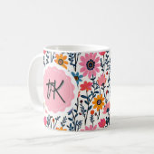 Hübsche Whimsikfarbige Blume Mit Monogramm Kaffeetasse (Vorderseite Links)