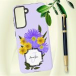 Hübsche Wildblumen für benutzerdefinierte Monogram Samsung Galaxy Hülle<br><div class="desc">Dieses Design besticht durch lila und gelbe Foto in der Wildblume, die mit einer digitalen Kunstpflanze vermischt sind. Es enthält Vorlagen für den Anfangsbuchstaben und -namen in einem Block mit weißer Trennwand. Personalisieren Sie den Text, entfernen Sie ein Textelement, oder bearbeiten Sie ihn mithilfe des Entwurfstools, um einen von Ihnen...</div>