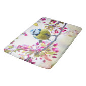 Hübscher Blauer und Gelber Bird auf einem Zweigbil Badematte (Schrägansicht)