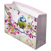 Hübscher Blauer und Gelber Bird auf einem Zweigbil Große Geschenktüte (Rückseite Schrägansicht)