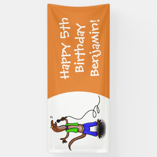 Hübscher Eidechsengesang mit Mikrofon-Cartoon Banner (Vertikal)