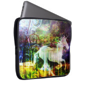 Hübscher Fantasie-Land-feenhafte GeschichteUnicorn Laptopschutzhülle (Vorne Rechts)
