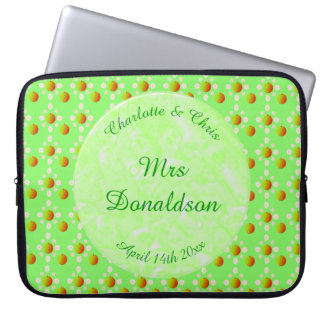 Hübscher Frühling Hochzeit Apfelblüte und Äpfel Laptopschutzhülle