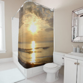Hübscher Goldener Sonnenuntergang über Cape Cod Ha Duschvorhang