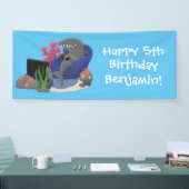 Hübscher Hai beim Fernsehen Cartoon Banner (Messe)