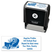 Hübscher Hai beim Fernsehen Cartoon Permastempel (Beispiel)