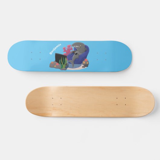 Hübscher Hai beim Fernsehen Cartoon Skateboard (Horizontal)