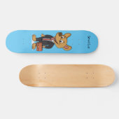 Hübscher Hund mit Anzug Cartoon Skateboard (Horizontal)