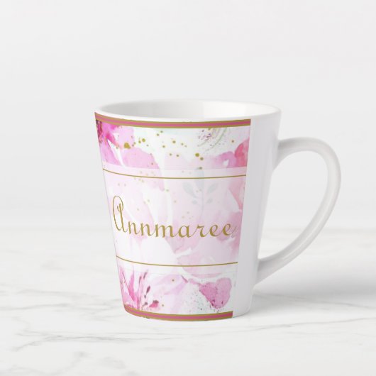 Hübscher Individuelle Name Blumenrosa und Gold Milchtasse (Rechts)