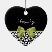 Hübscher Leopard Print Spring Green Boy mit Namen Keramikornament (Hinten)