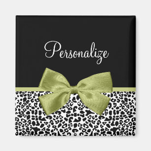 Hübscher Leopard Print Spring Green Boy mit Namen Magnet