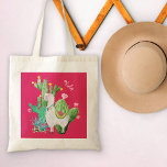 Hübscher Llama im Kakteen Garden mit rosa Blume Tragetasche<br><div class="desc">Hübsche Lamaszene in Aquarellfarbe, die Sie mit Ihrem Namen oder benutzerdefinierten Text personalisieren können. Niedliches, weißes Wolllama mit einer Blume im Haar, typisch peruanischen Farbtönen und passender Sattelmatte. Diese kleine Schönheit ist stehend in einem blühenden Kakteen-Garten mit hübschen rosa und gelben Blüten. Dies ist ein transparentes Design auf einem soliden...</div>