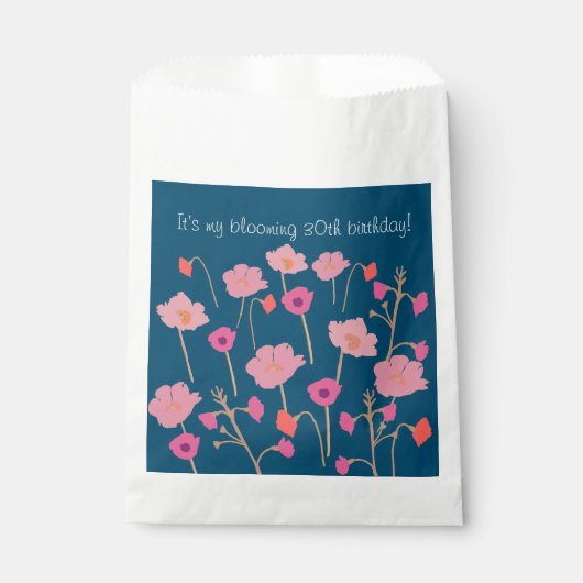 Hübscher, moderner Blumengeburtstag mit individuel Geschenktütchen (Vorderseite)
