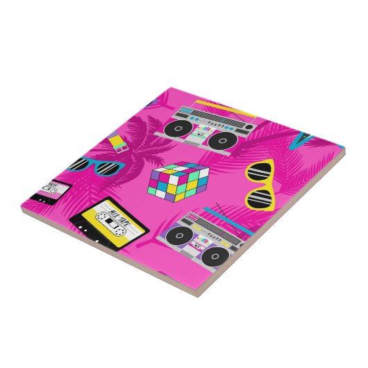 Hübscher rosa 80er fliese (Seite)