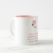 Hübscher rosa Flamingo Zweifarbige Tasse (Vorderseite Links)