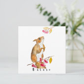 Hübsches Aquarellhörnchen auf einem Zweig mit Beer Einladung (Stehend Vorderseite)