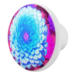 Hübsches blaues Zinnia im Lila Sommergarten Keramikknauf