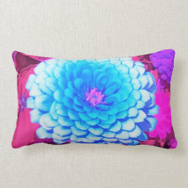 Hübsches blaues Zinnia im Lila Sommergarten Lendenkissen