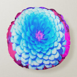 Hübsches blaues Zinnia im Lila Sommergarten Rundes Kissen