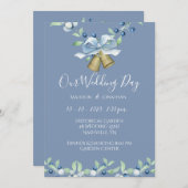 Hübsches Blue Wreath Script Elegante Custom Weddin Einladung (Vorne/Hinten)