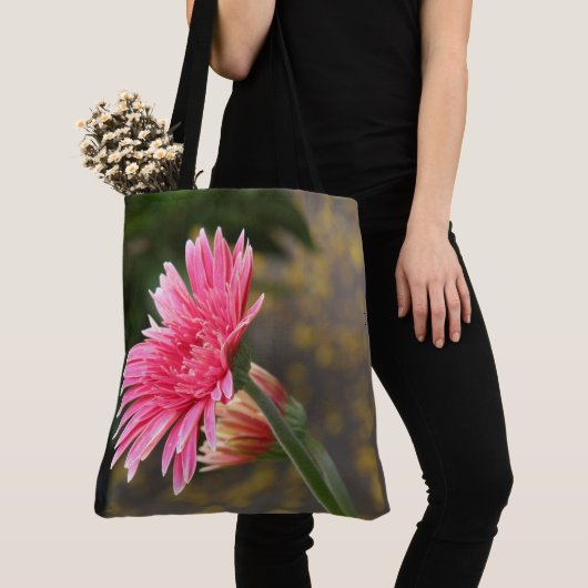 Hübsches Blumen; Großes rosa Gerbera-Gänseblümchen Tasche (Von Nahem)