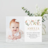 Hübsches Blumengold Erster Geburtstag Foto Einladung (Stehend Vorderseite)
