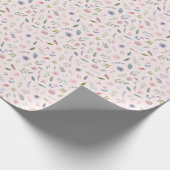 Hübsches Blumenmuster, blau, rosa Geschenkpapier (Ecke)