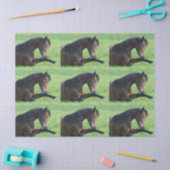 Hübsches braunes Pferd im Gras Gemustert Seidenpapier (Basteln)