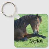 Hübsches braunes Pferd im Gras Schlüsselanhänger (Vorderseite)