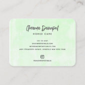 Hübsches braunes Pferd im Gras Visitenkarte (Rückseite)
