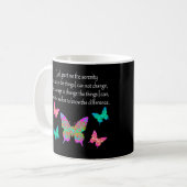 HÜBSCHES BUTTERFLY SERENITY PRAYER-DESIGN KAFFEETASSE (Vorderseite Links)
