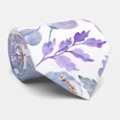 Hübsches Dusty Blue Lilac Watercolor Blume Muster Krawatte (Gerollt)